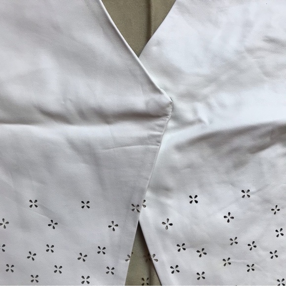 TopShop Cream Leather Cut Out Blouse, NWOT, 6 - Picture 10 of 13